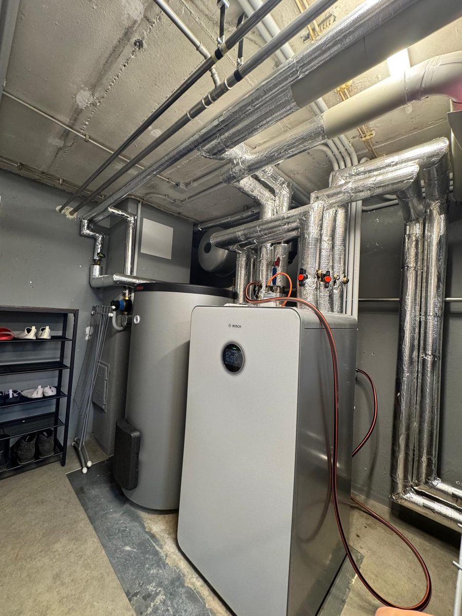 Bosch Wärmepumpe Innengerät in Uhldingen-Mühlhofen